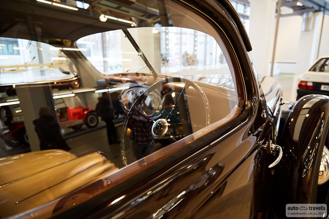 Завод та музей Шкода (Skoda) - автомобілем по Чехії